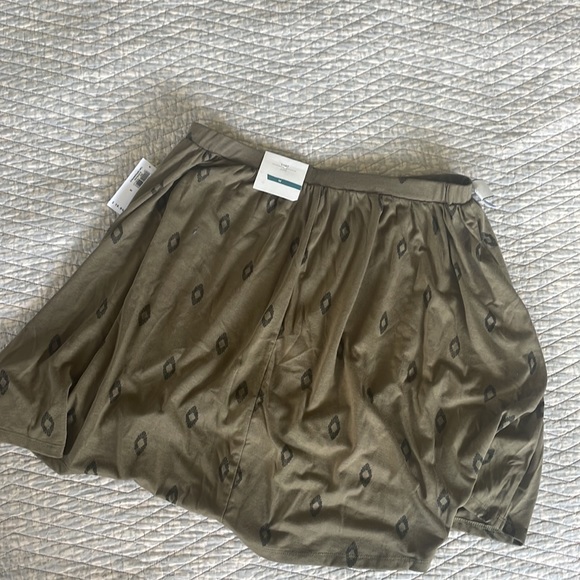 Old Navy Jupe Skirt NWT size Medium Green - Picture 1 of 5